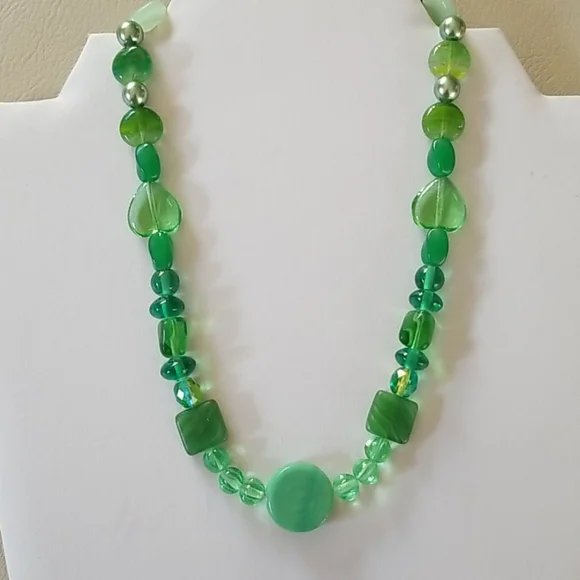 Vintage Glass Bead and Faux Pearl Beaded Necklace - Picture 11 of 16